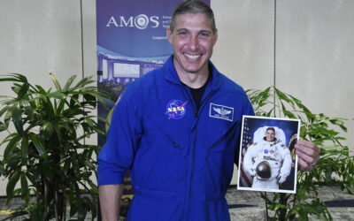 Astronaut speaks to Hawaii STEM students